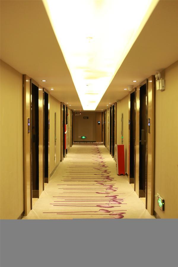 Lavande Hotel Baogang Avenue Guangbai Xinyi Branch 広州 エクステリア 写真