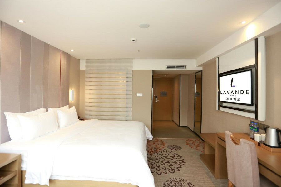 Lavande Hotel Baogang Avenue Guangbai Xinyi Branch 広州 エクステリア 写真