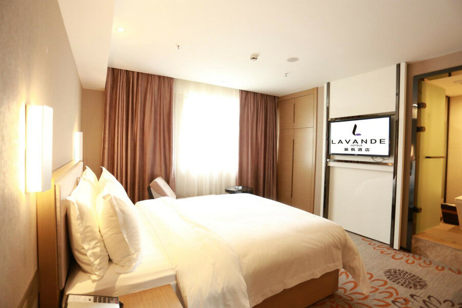 Lavande Hotel Baogang Avenue Guangbai Xinyi Branch 広州 エクステリア 写真