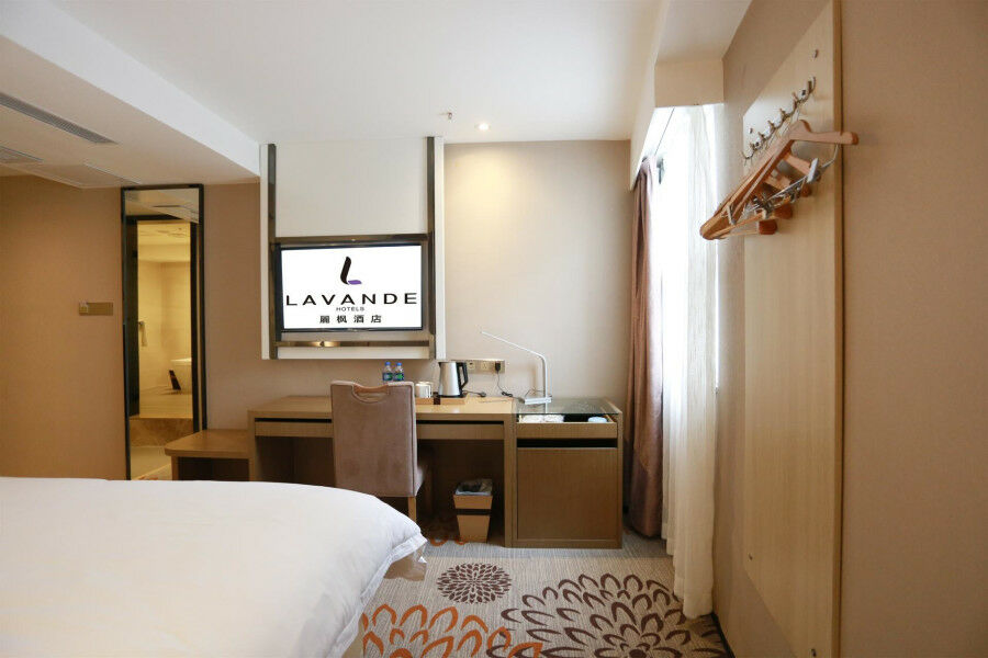 Lavande Hotel Baogang Avenue Guangbai Xinyi Branch 広州 エクステリア 写真