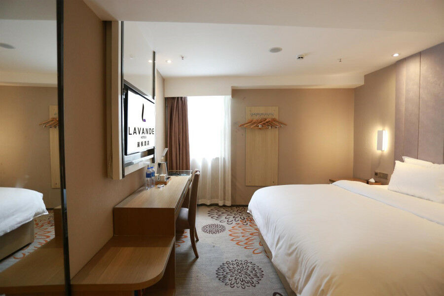 Lavande Hotel Baogang Avenue Guangbai Xinyi Branch 広州 エクステリア 写真